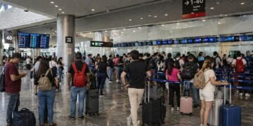 ¿Te cancelaron tu vuelo con Magnicharters? Esto es lo que puedes hacer