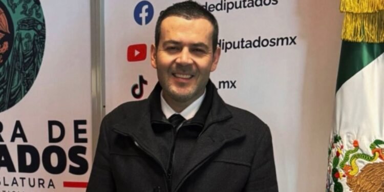 Ulises Mejía Haro encabeza sondeos en Zacatecas hacia 2027