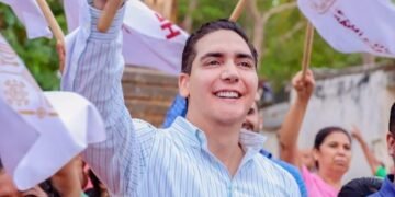Sondeos colocan a Santana como uno de los perfiles más fuertes en Nayarit