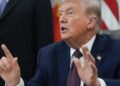 Trump envía ultimátum a Irán: lanzará ataques masivos si no acepta acuerdo antes del martes