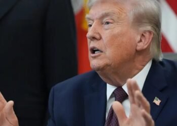 Trump envía ultimátum a Irán: lanzará ataques masivos si no acepta acuerdo antes del martes