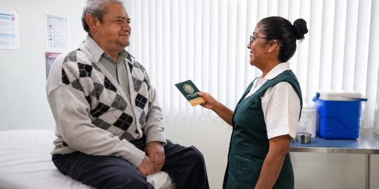 ¿Ya te vacunaste? Campaña se queda todo mayo en México