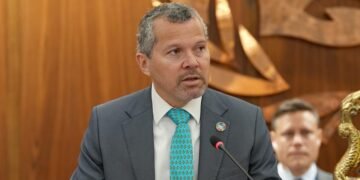 Ormuz bajo presión; OMI impulsa evacuación y defiende libre navegación