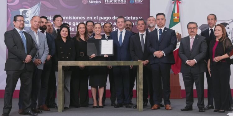 Reducen comisiones en gasolineras: así impactará en el precio de la gasolina… y en tu bolsillo