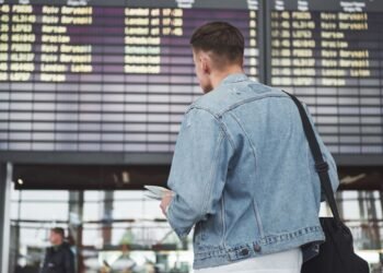 Mayor llegada de extranjeros impulsa turismo; Viajes de mexicanos al exterior repuntan