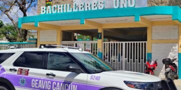 ¿Broma pesada? Alumna llevó a clase una pistola para “divertirse” y terminó en operativo policiaco