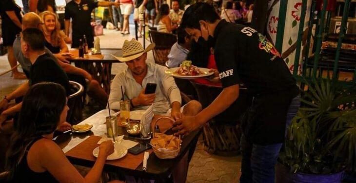 Ni Semana Santa logró tanto: Mamás impulsan repunte histórico en restaurantes de Cancún