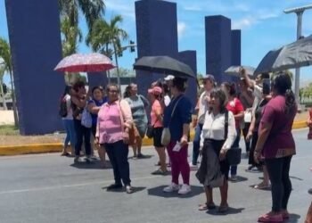 ¿Por qué bloquearon avenidas? Cancún explota por de falta de vivienda y olvido de 20 años