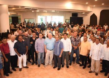 Rafael Marín fortalece vínculos con líderes religiosos del norte de Quintana Roo