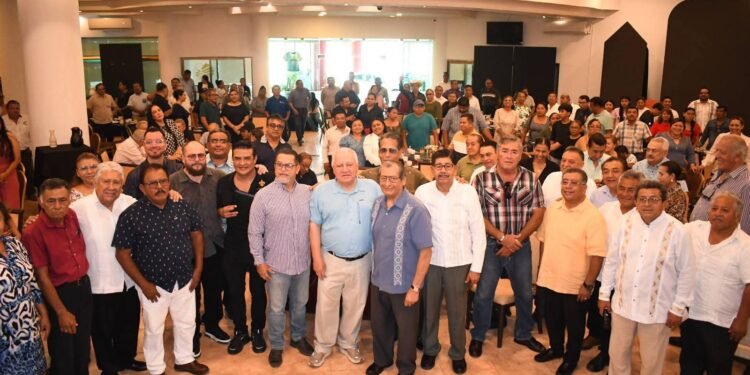 Rafael Marín fortalece vínculos con líderes religiosos del norte de Quintana Roo