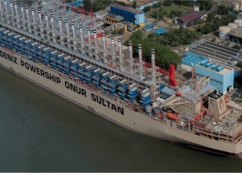 Barcos generadores de electricidad, la apuesta urgente contra los apagones en la entidad