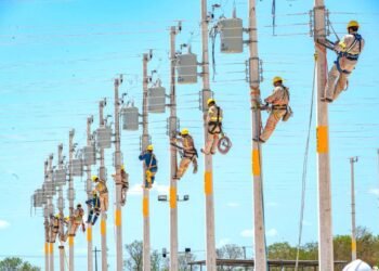 Promete la CFE cobertura al 99.9 % en 2028