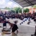 Polémica en Chiapas: celebran Día de las Madres con concurso de cortar leña y premio de un gallo