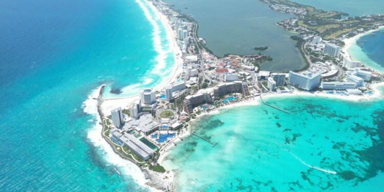 ¿Se enfría el turismo? Cancún enfrenta un frenón turístico y el sector ya muestra preocupación