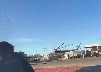 ¡Se salva de milagro! Helicóptero de la Marina cae en Sinaloa y toda la tripulación sobrevive