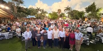 Rafa Marín arropa al magisterio y llama a fortalecer los principios de la transformación