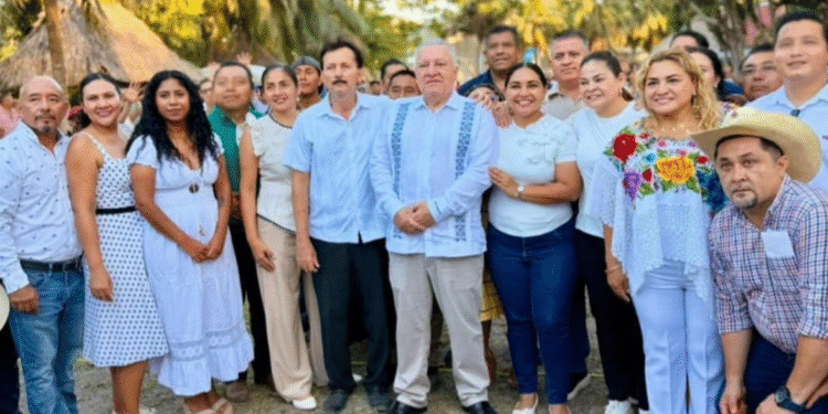 Rafael Marín escucha a Bacalar y pone sobre la mesa el rezago del sur: el diálogo comenzó