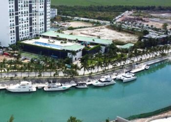 Adolescente cae de un piso 11 en Puerto Cancún; esto es lo que se sabe del caso