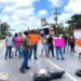 Bloquean la avenida José López Portillo por cobros abusivos de “Grúas Cardona”