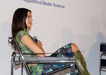 ¿Viajar como Dua Lipa? Ahora puedes seguir sus rutas favoritas en Google Maps