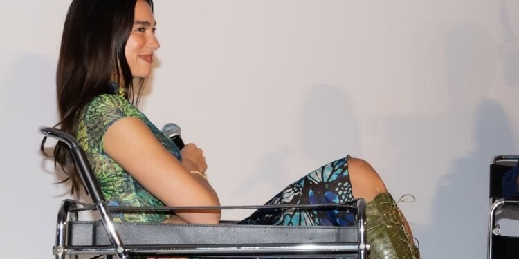 ¿Viajar como Dua Lipa? Ahora puedes seguir sus rutas favoritas en Google Maps