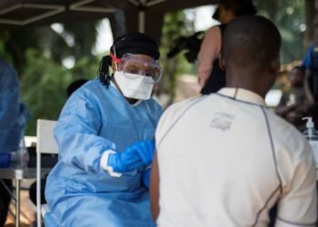 ¿Qué tan preparado está México ante el ébola? Salud emite aviso preventivo. Esto dice
