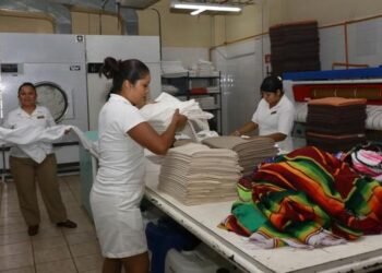 ¿Cuántos mexicanos ya viven del turismo? Empleo alcanza cifras récord