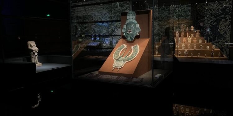 Jaguares, ceibas y dioses mayas conquistan China: México presume su historia ancestral