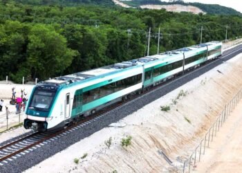 Autorizan transporte de combustible al Tren Maya