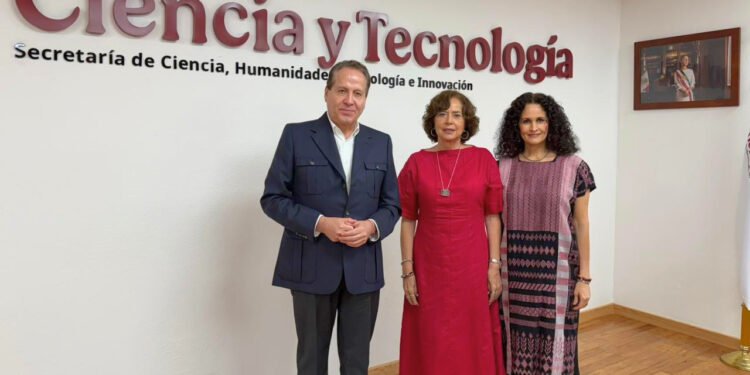 Reconocen legisladores labor de Rosaura Ruiz al frente de la ciencia en México
