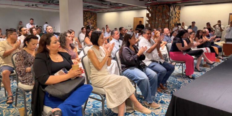 ¿Qué preocupa a los empresarios de Playa del Carmen? Rafael Marín aborda economía y sargazo