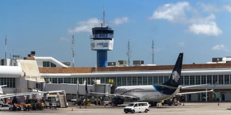 ¿Qué pasa con el turismo en Cancún? Llegada de viajeros internacionales cae 11% en mayo