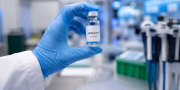 La IA ya diseña vacunas: este ensayo en humanos busca adelantarse a la próxima pandemia