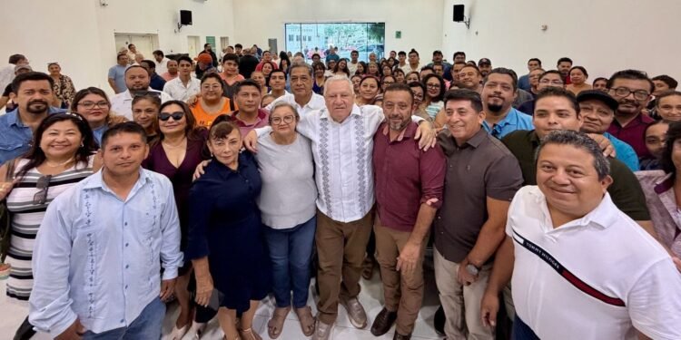Rafael Marín recorre Quintana Roo y pone en el centro la educación y las comunidades rurales