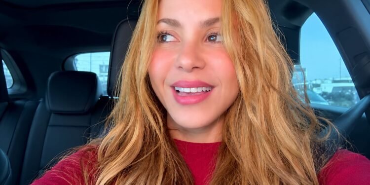 ¿Shakira o una doble? Estas son las imágenes que publicó la cantante tras la polémica en el arranque del Mundial