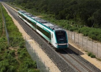 Terminal de carga del Tren Maya en Cancún avanza 54%. ¿Cuándo estará listo?