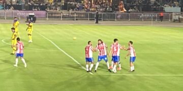 ¡Histórico clásico! Leyendas del América y Chivas empatan en Cancún