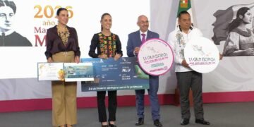 Sheinbaum lanza regalo especial por el Día del Padre; dará seis viajes todo pagado a la Riviera Maya