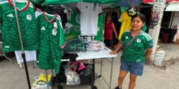 ¿Y si pierde México? Tianguistas de Cancún logran respiro económico por “fiebre mundialista”
