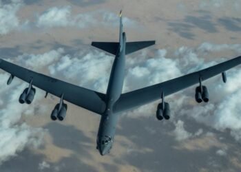 ¿Qué causó el desplome de un B-52? Fuerza Aérea busca respuestas tras accidente