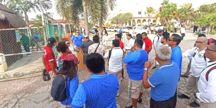 Bloquean Puerto Costa Maya por demanda de utilidades