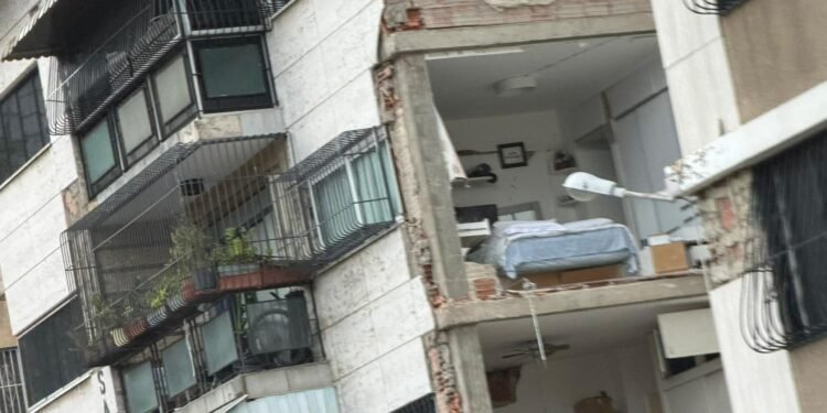 Terremoto de 7.1 sacude Venezuela; emiten alerta de tsunami en el Caribe