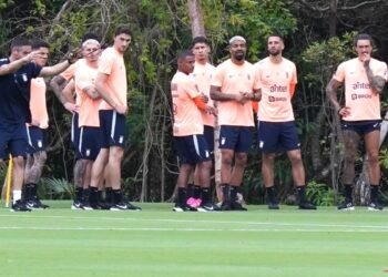 Elogia Bielsa sede del Campamento de Uruguay en la Riviera Maya