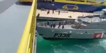 Patrulla de la Marina choca contra ferry de Ultramar en Isla Mujeres