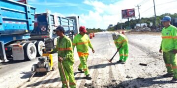 Apenas al 14% la reparación de carreteras en Quintana Roo