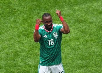 Quiñones entra a la historia: firma el tercer gol más rápido de México en un Mundial