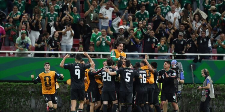 Se juega en el Azteca, pero la fiesta estará en el Caribe Mexicano. ¿Ya tienes plan para el partido?