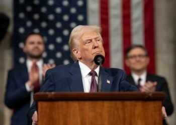 Trump vuelve a tensar la relación comercial con México y Canadá. ¿Qué es lo que dijo?