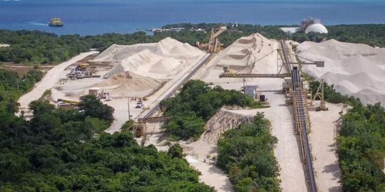 Gobierno Federal ofrece catafixia de terrenos a Vulcan para destrabar litigio por Calica