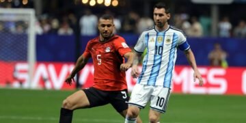 ¿Milagro albiceleste? Argentina revierte un 0-2 ante Egipto y avanza a cuartos